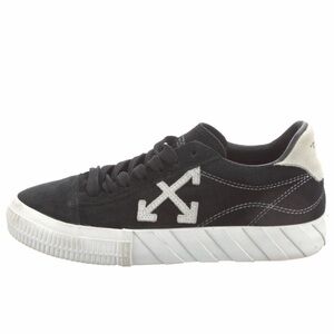 Off-White Vulc Low Black and White Athletic Shoes